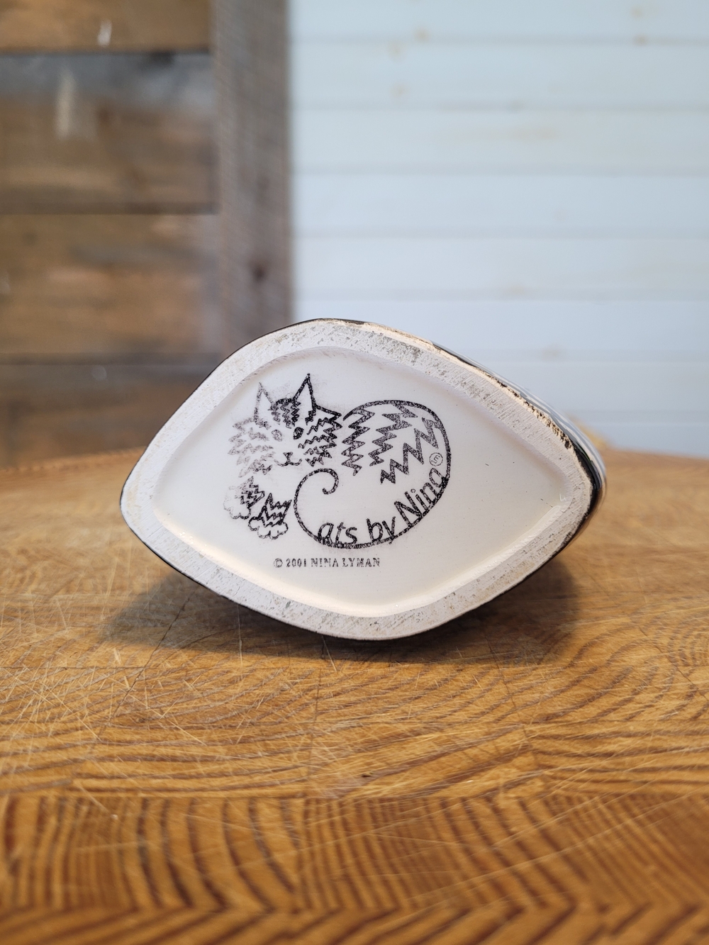 Cats by Nina Silver Tabby Cat Vase Nina Lyman 2001 Ceramic Art Vase - Picture 5 of 6